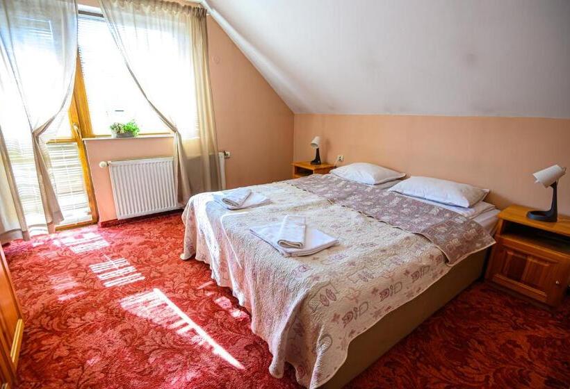 Family Hotel Chichin