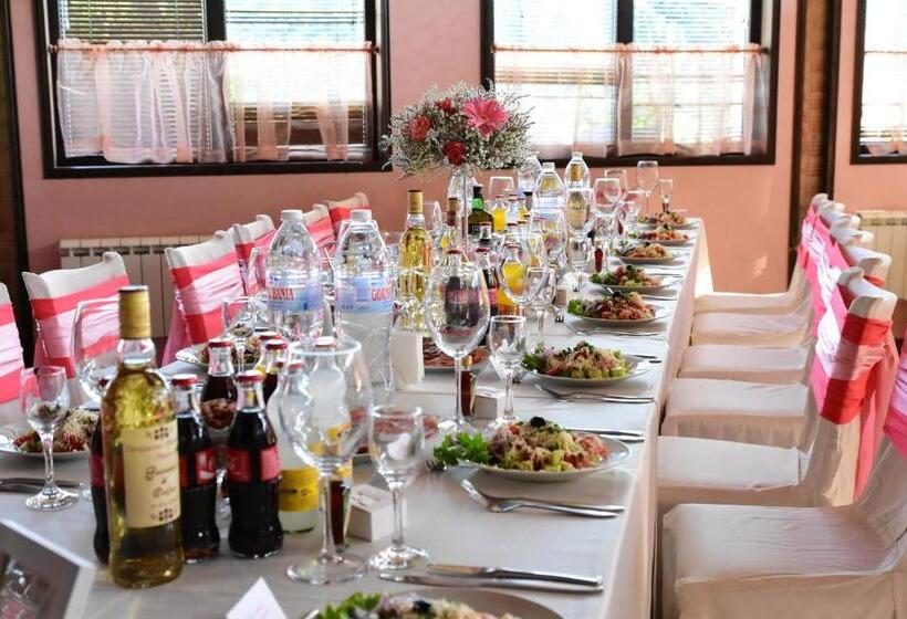 酒店 Complex Praveshki Hanove