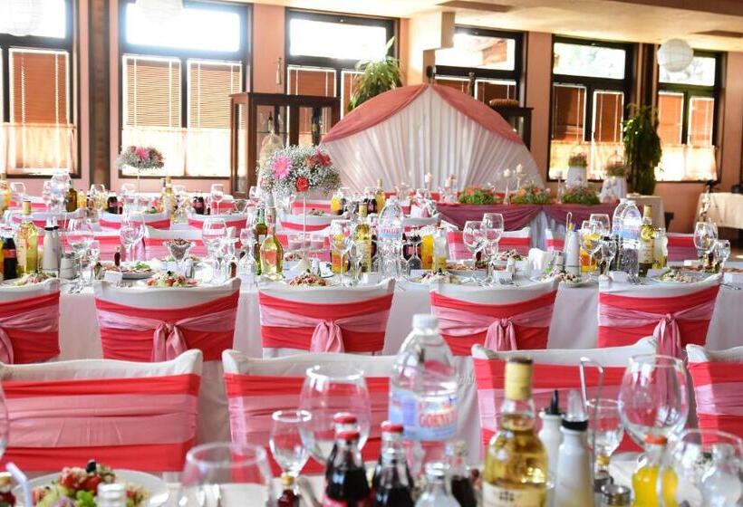 酒店 Complex Praveshki Hanove