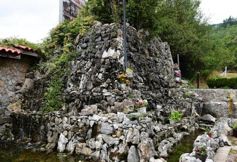 酒店 Complex Praveshki Hanove