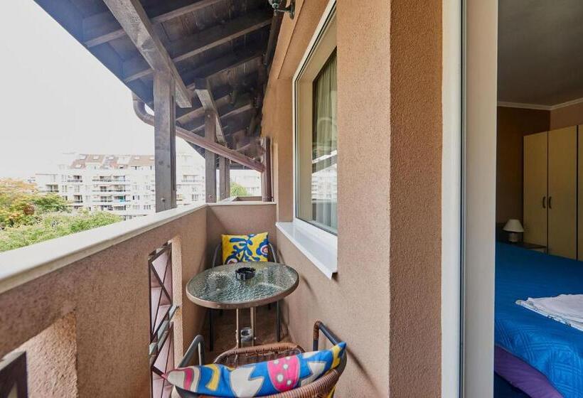 Family Hotel Electra