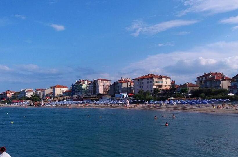 Family Hotel Electra