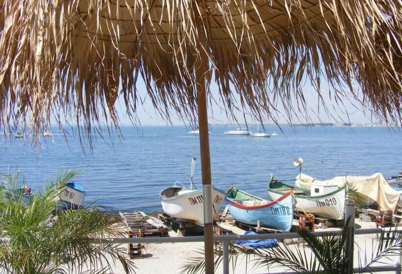 Family Hotel Electra