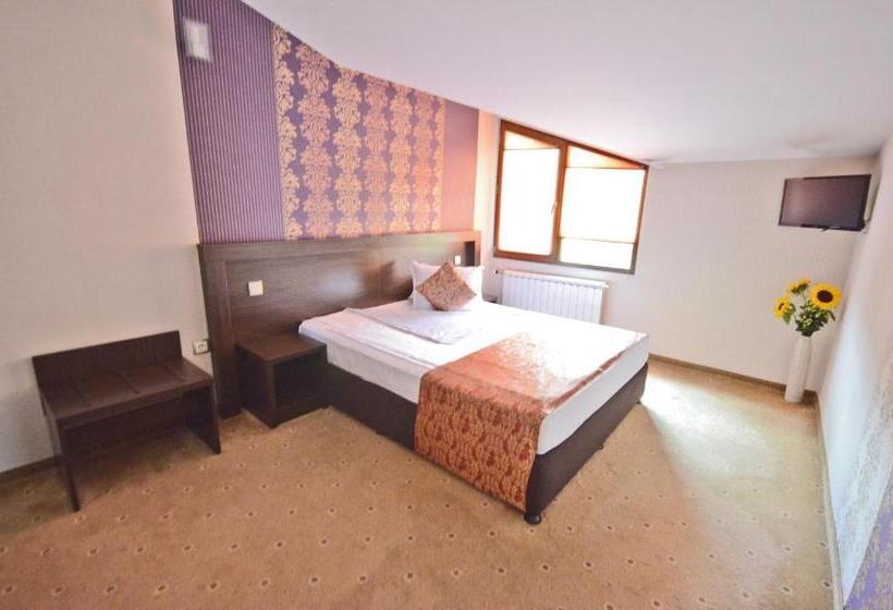 酒店 Eleganza Family