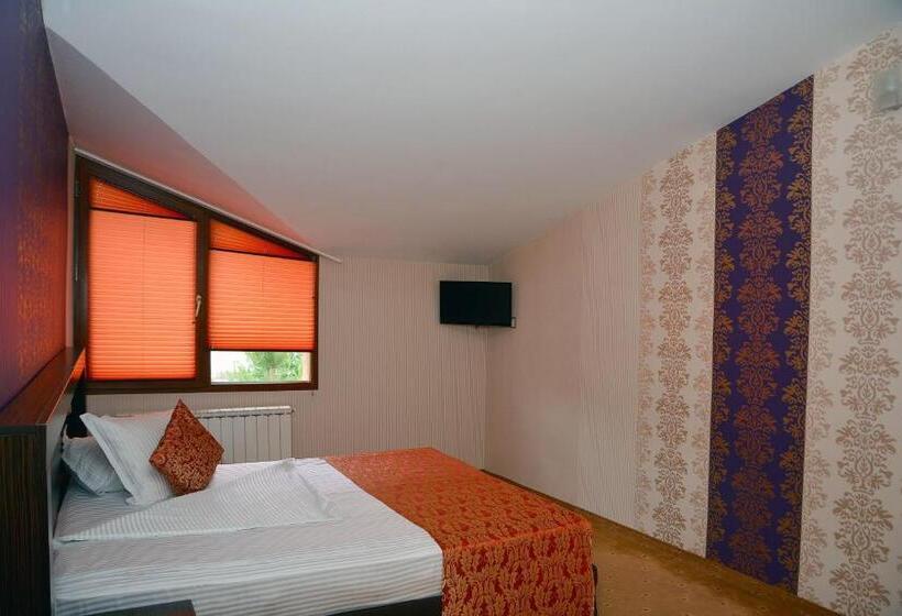 酒店 Eleganza Family