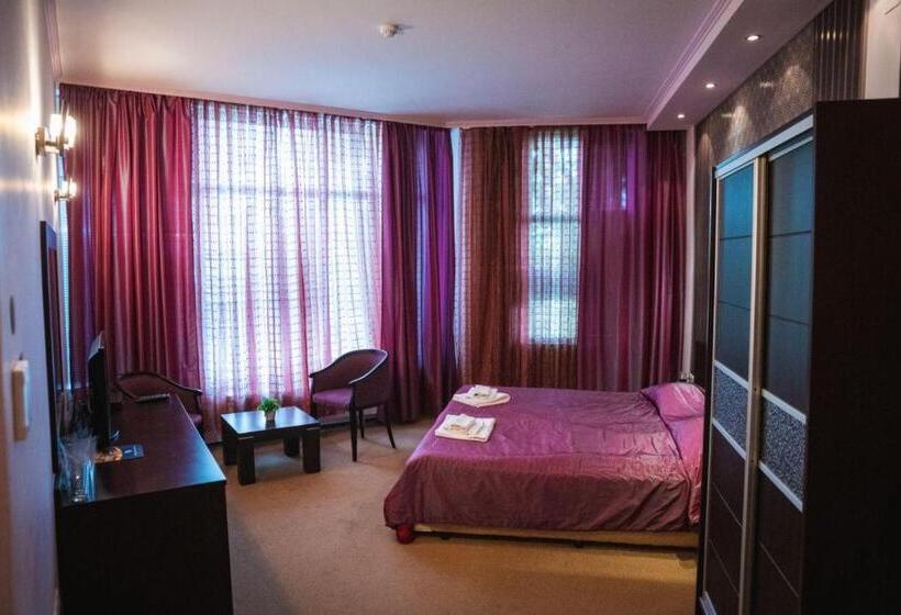 בית מלון כפרי Ezeroto