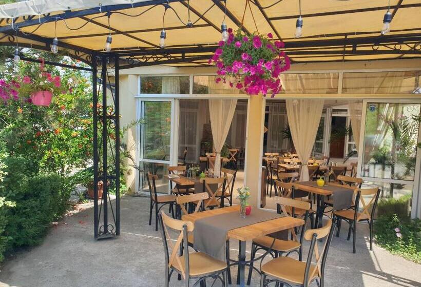 בית מלון כפרי Feniks