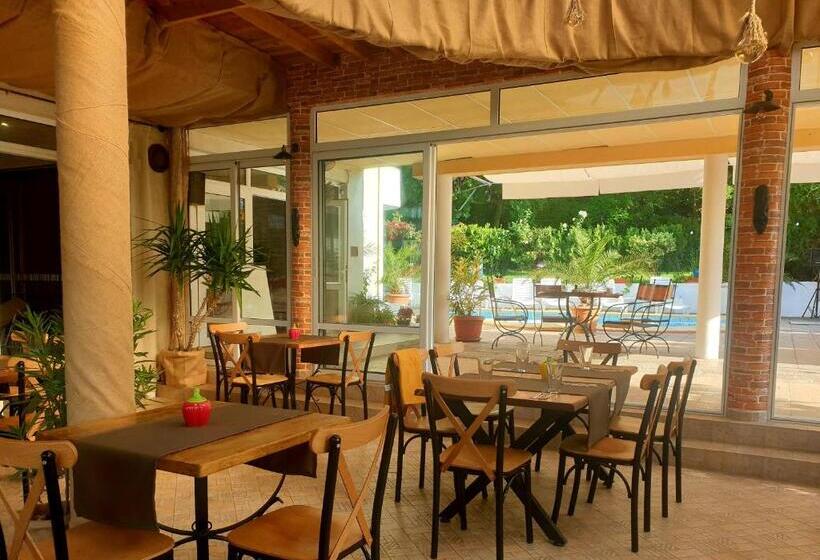 בית מלון כפרי Feniks