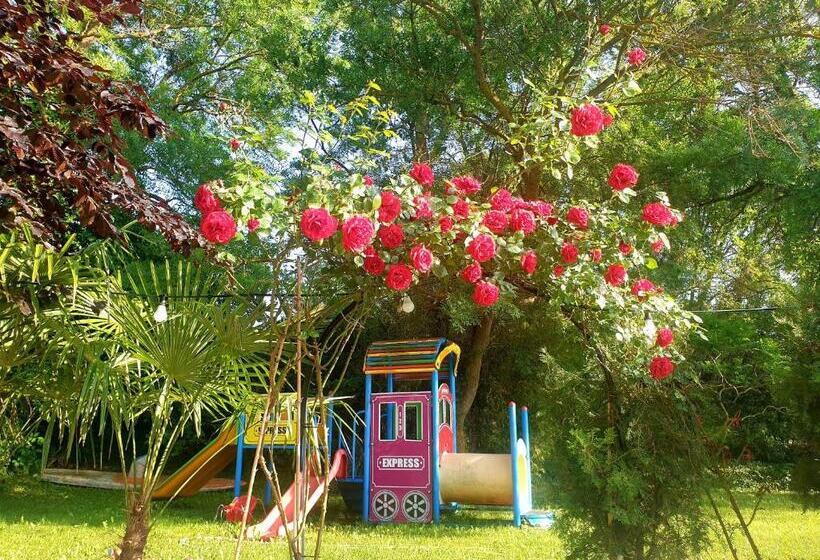 בית מלון כפרי Feniks