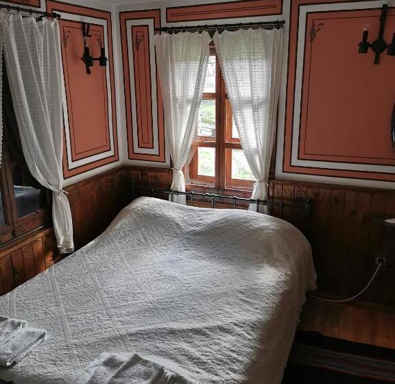 ホテル Hadji Neikovi Guest Houses