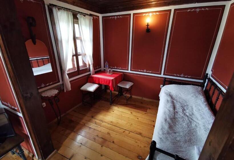 ホテル Hadji Neikovi Guest Houses