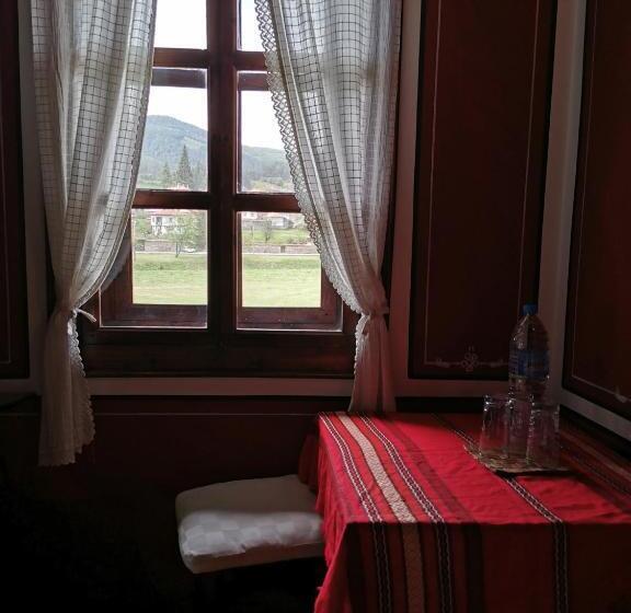 ホテル Hadji Neikovi Guest Houses