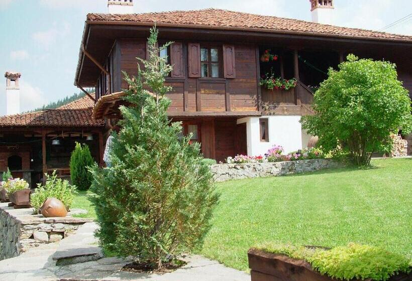 ホテル Hadji Neikovi Guest Houses