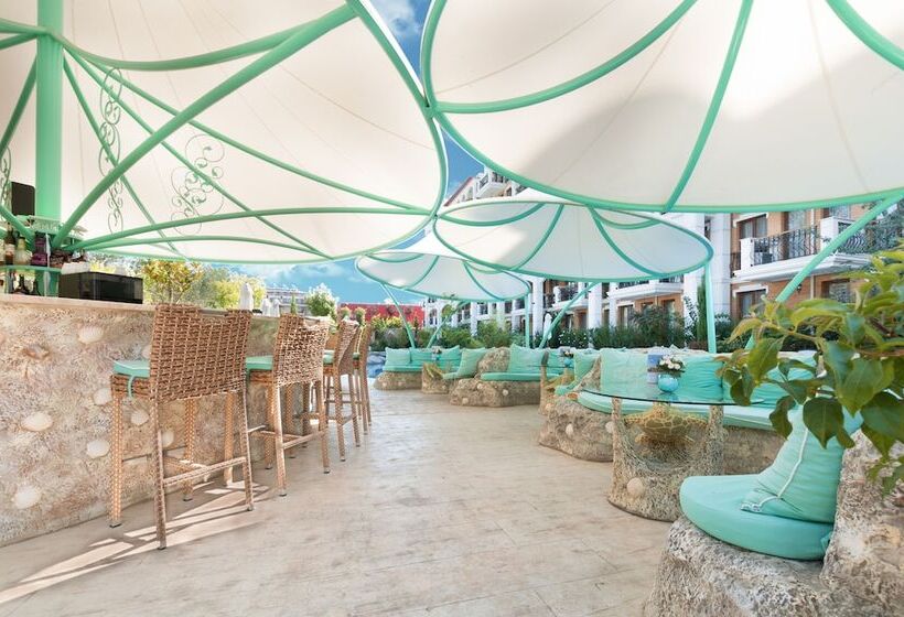 Отель Harmony Suites Grand Resort