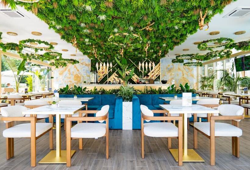 Отель Harmony Suites Grand Resort