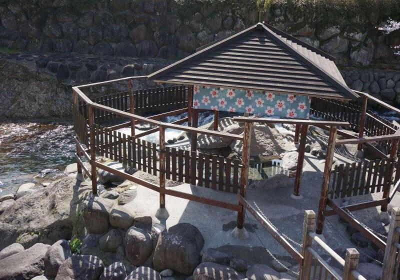 Shuzenji Onsen Hotel Takitei