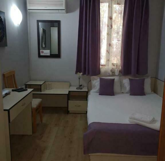 בית מלון כפרי Jack Family