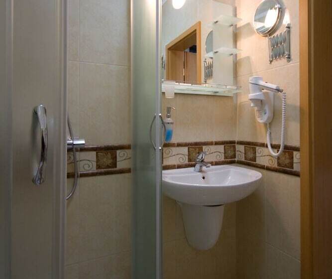 Отель Lalov Egrek