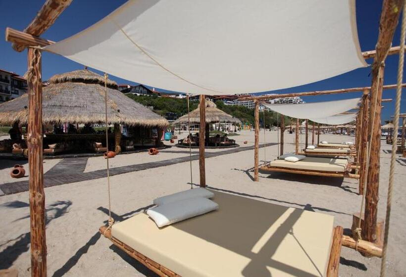 בית מלון כפרי Lazur 1 5 Apart Complex