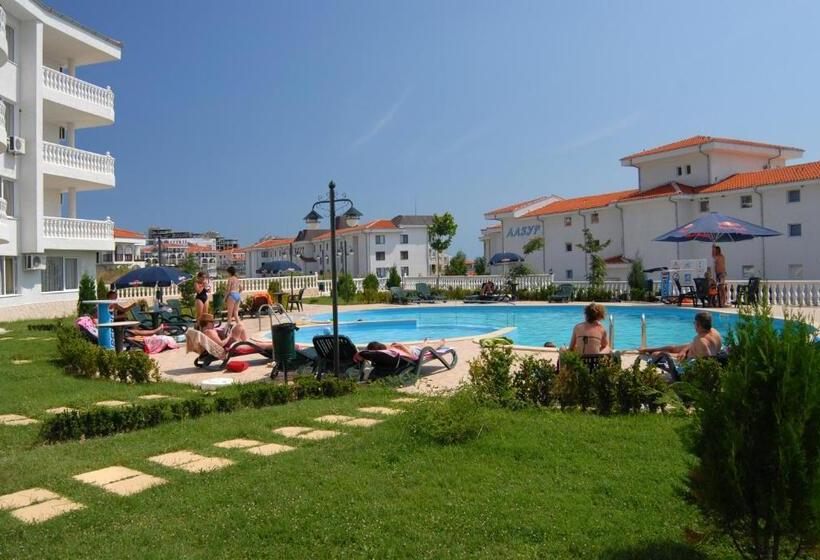 בית מלון כפרי Lazur 1 5 Apart Complex