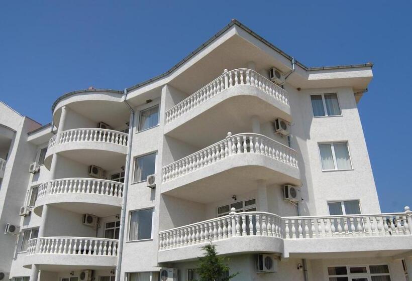 בית מלון כפרי Lazur 1 5 Apart Complex