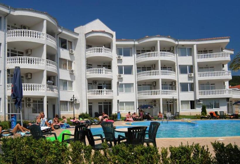 בית מלון כפרי Lazur 1 5 Apart Complex