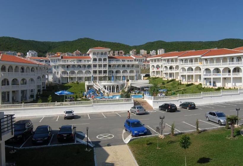 בית מלון כפרי Lazur 1 5 Apart Complex