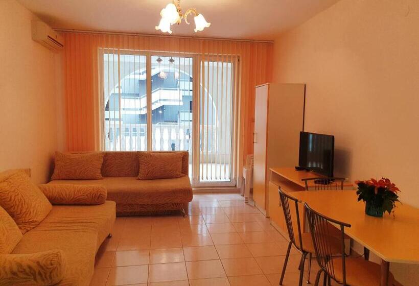 בית מלון כפרי Lazur 1 5 Apart Complex