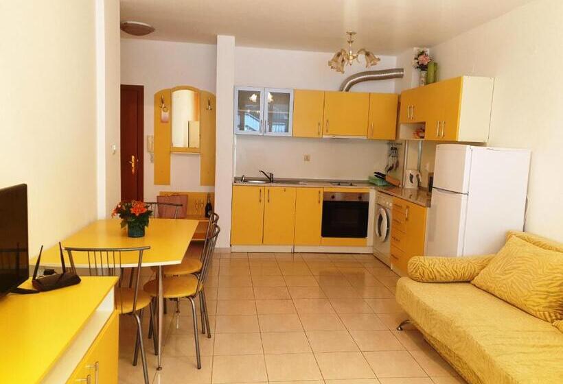 בית מלון כפרי Lazur 1 5 Apart Complex