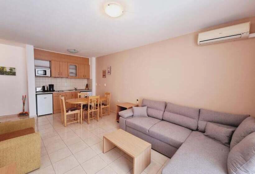 בית מלון כפרי Lazur 1 5 Apart Complex