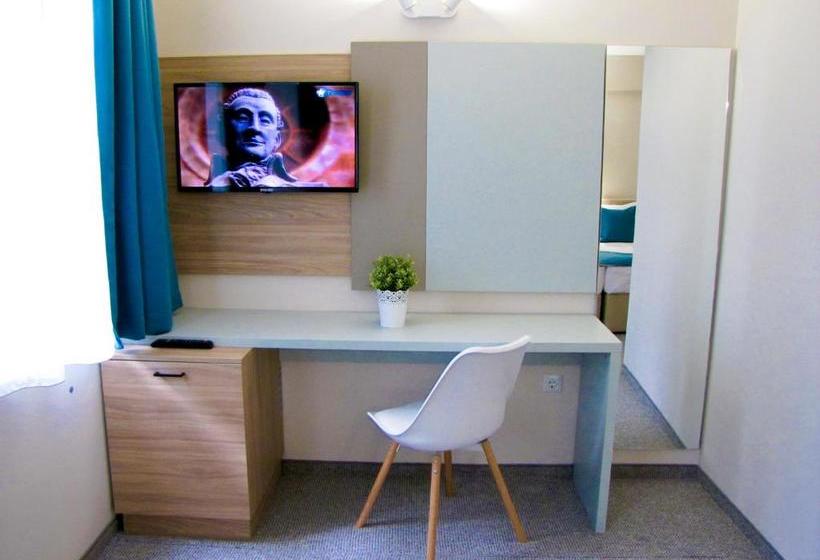 בית מלון כפרי Lotos