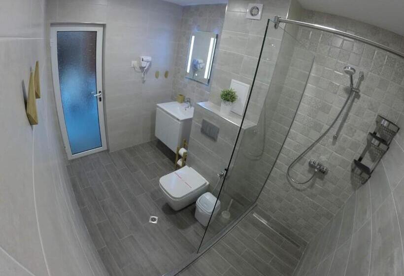 בית מלון כפרי Lotos