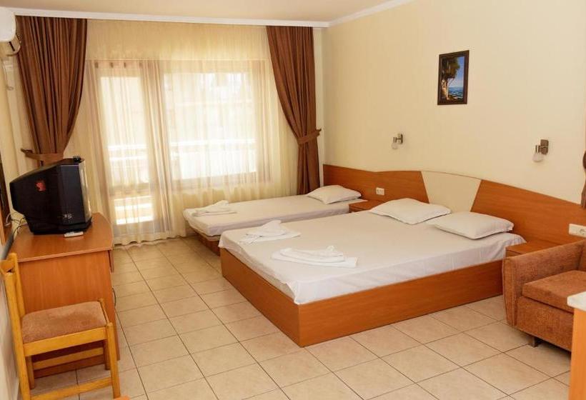 فندق Hostel Malibu