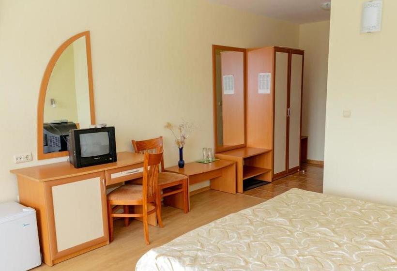 فندق Hostel Malibu