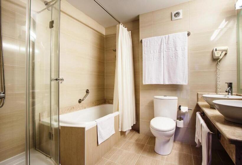 Maxi Park Hotel & Spa