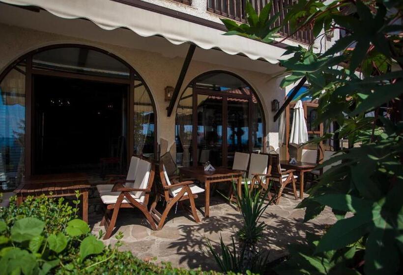 בית מלון כפרי Monastery Apart Complex