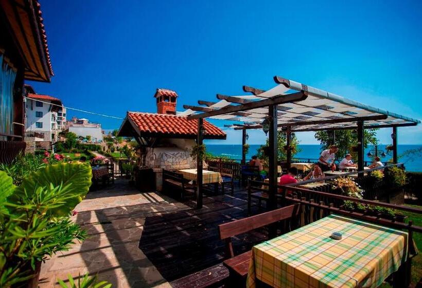 בית מלון כפרי Monastery Apart Complex