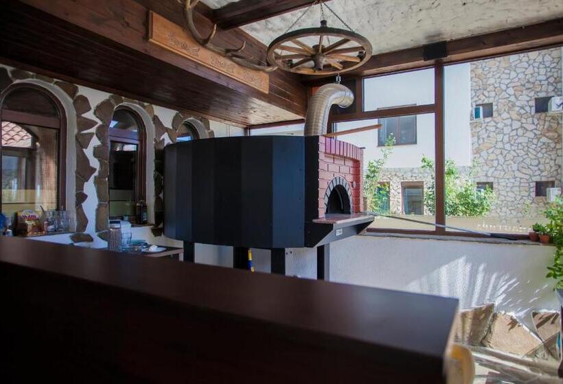 בית מלון כפרי Monastery Apart Complex