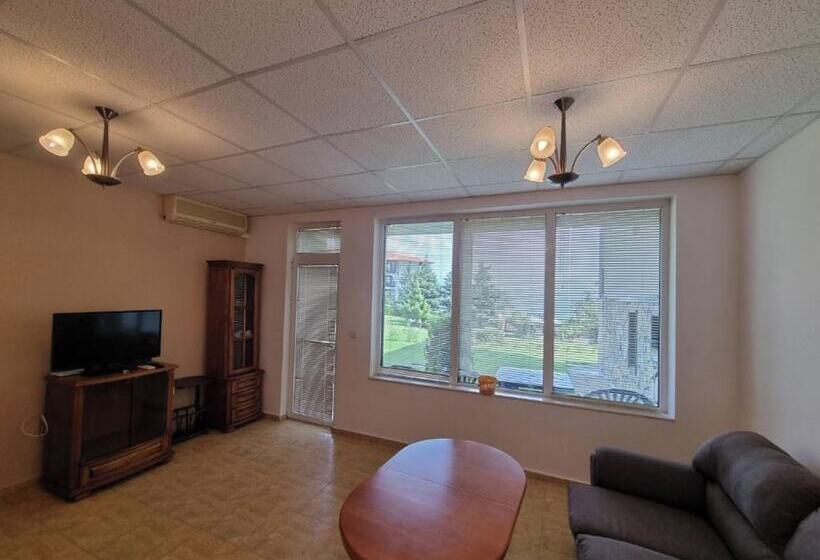 בית מלון כפרי Monastery Apart Complex