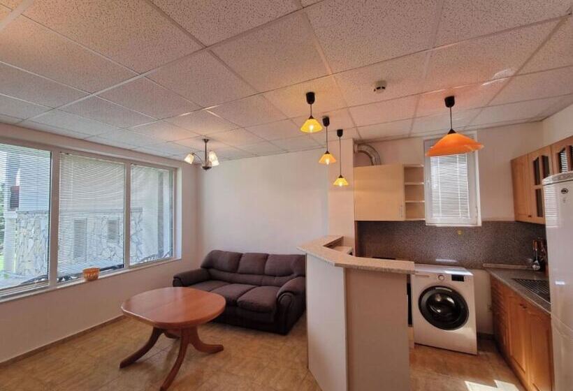 בית מלון כפרי Monastery Apart Complex