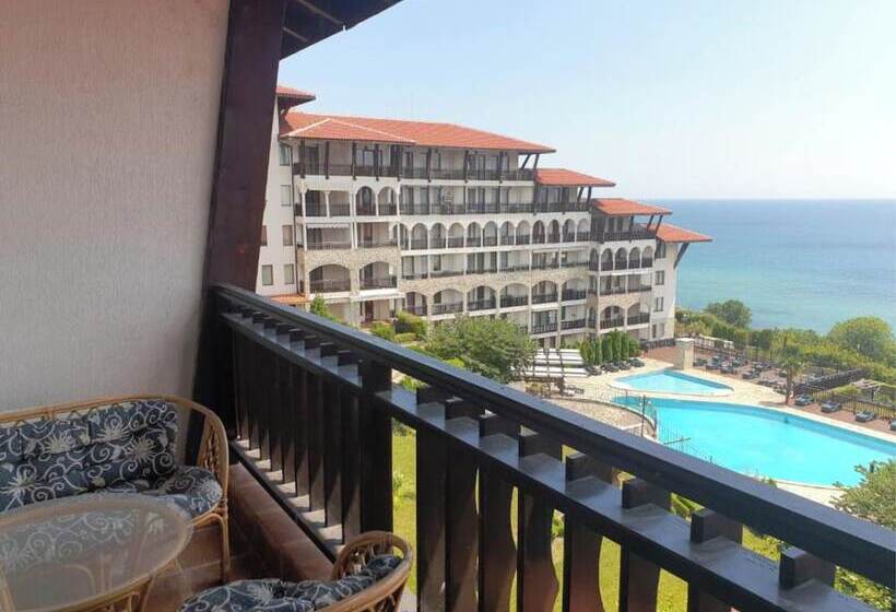 בית מלון כפרי Monastery Apart Complex