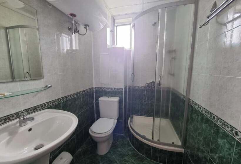 בית מלון כפרי Monastery Apart Complex