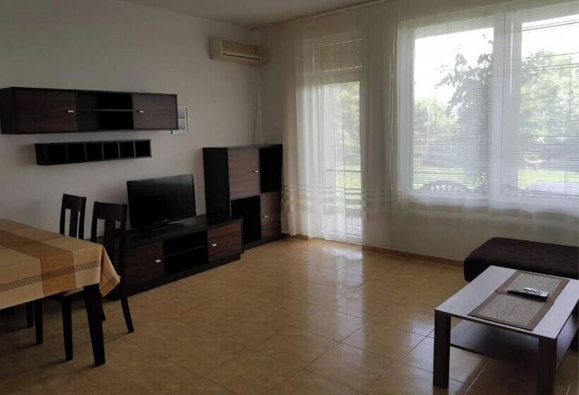 בית מלון כפרי Monastery Apart Complex