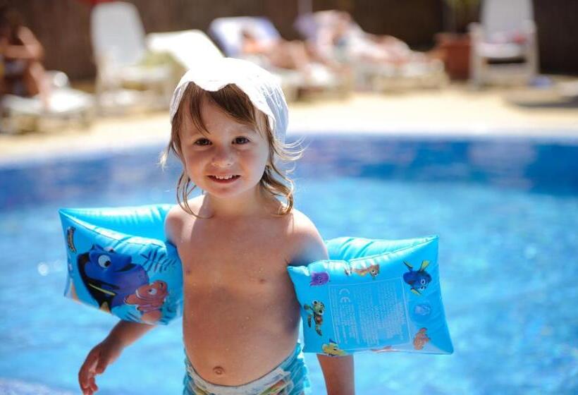 בית מלון כפרי Nadia