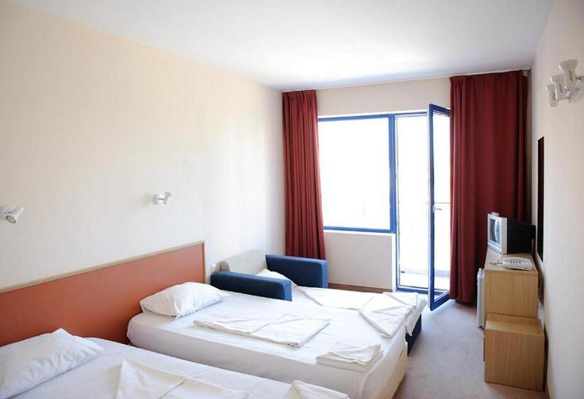 בית מלון כפרי Nadia