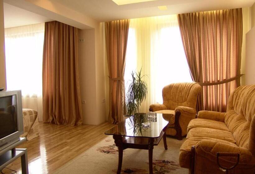 בית מלון כפרי National Palace Wine & Spa