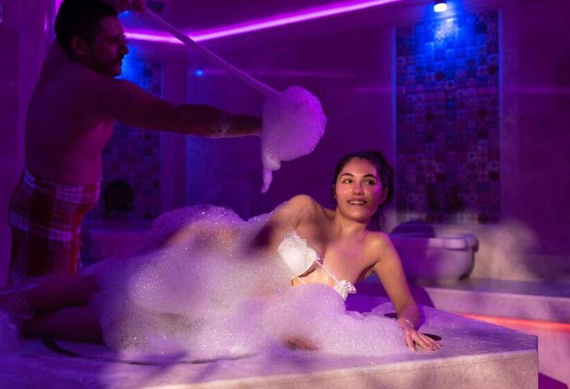 בית מלון כפרי National Palace Wine & Spa