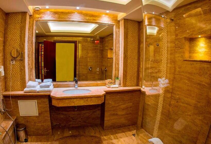 בית מלון כפרי National Palace Wine & Spa