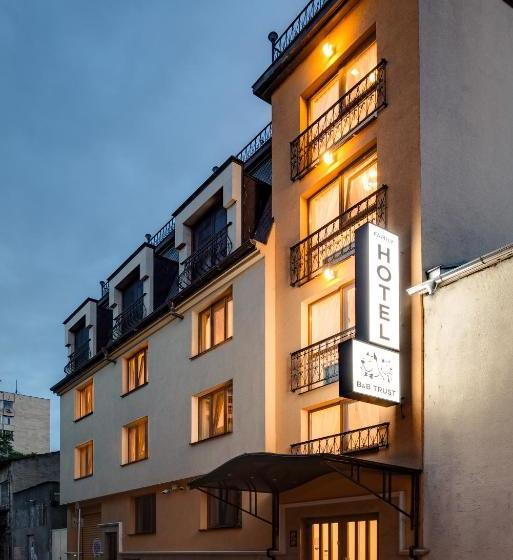 ホテル Family  Anna