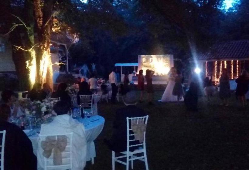 ホテル Paradise Place